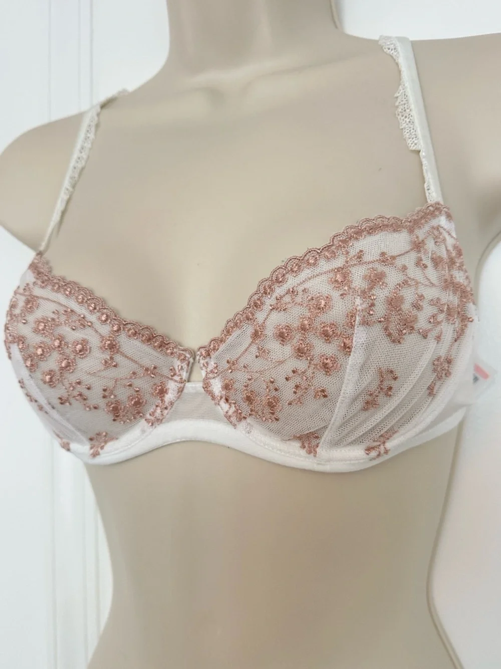 La Perla White and Brown Floral Lace Bra